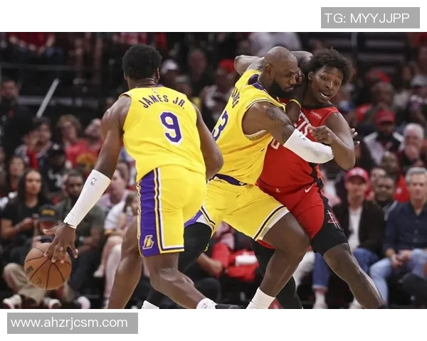 2020年NBA总决赛第三场湖人对决热火精彩回顾与赛后分析 2020年NBA总决赛第三场湖人对决热火精彩回顾与赛后分析